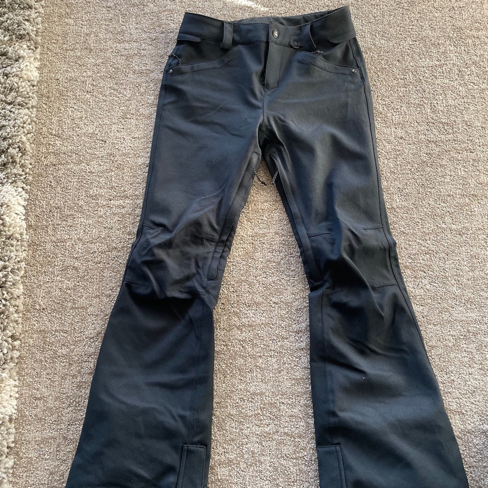 Women's size small black Volcom ski/snowboard pants